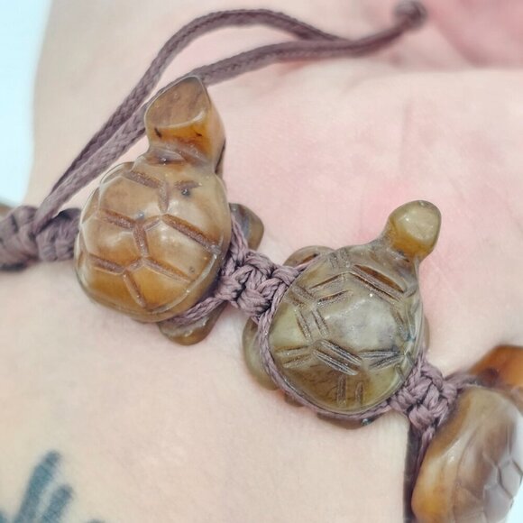Vintage Hand Carved Stone Turtle Adjustable Rope Bracelet, Brown, One Size - Picture 9 of 12